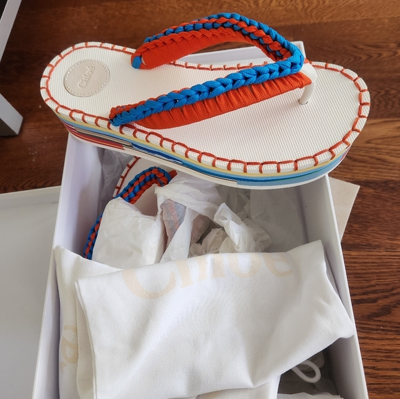 New Chloe Lou thong sandals size 40 - Picture 1 of 5